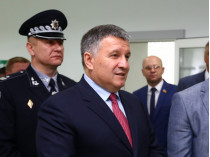 Аваков: задержанные экс-налоговики еще не внесли залог
