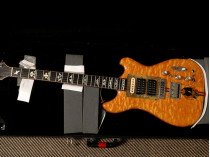 Знаменитая гитара Джерри Гарсиа продана на аукционе в США за $1,9 миллиона