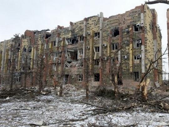 Взорвали здание на Донбассе