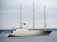 Власти Гибралтара арестовали крупнейшую в мире парусную яхту, принадлежащую российскому миллиардеру Мельниченко

