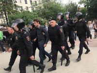В Москве на акциях протеста задержаны более 750 человек (фото)