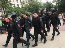 В Москве на акциях протеста задержаны более 750 человек (фото)