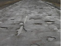 Мининфраструктуры: на украинских дорогах гибнут 3,5 тыс. человек за год