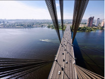 В Киеве с 14 по 17 июня по ночам будут частично перекрывать Московский мост 