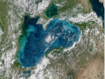 Черное море сменило цвет