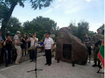 На месте гибели пограничников в Мариуполе появился памятник (фото)