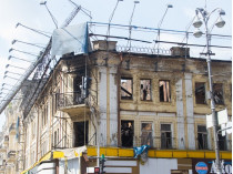 Мэрия Киева заставит восстановить сгоревший памятник архитектуры на Крещатике