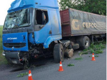 Жуткая авария под Николаевом: двое погибших, пятеро травмированных (фото)