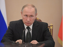 Путин внес изменения в закон о военном положении в России 