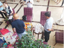 Российских туристов при выселении из турецкой гостиницы поймали на краже 14 рулонов туалетной бумаги, пяти литров ликера «Бейлис» и вырванных с корнем растений из сада