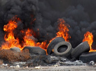 В Одесской области активисты заблокировали здание районного суда и требуют увольнения судьи