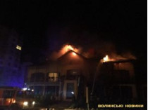 В Луцке произошел мощный взрыв и пожар в гостинице (видео)