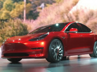 Первые 30 электромобилей Tesla Model 3 переданы их владельцам