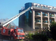 Украинцы не пострадали вследствие крупного пожара в турецком отеле (фото, видео)