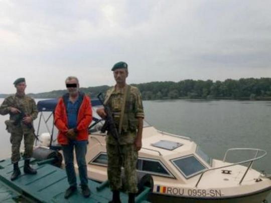 В устье Дуная задержан румынский катер-нарушитель (фото)