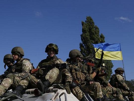 Хроника АТО: трое военных ранены за сутки на Донбассе