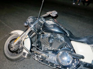 Жуткое ДТП в Киеве: разбился пилот мотоцикла Harley-Davidson (фото)