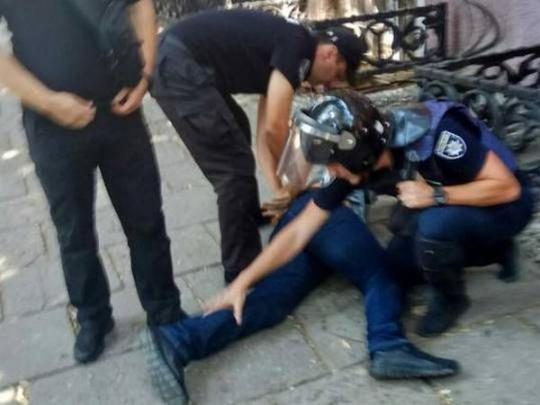 Активисты, задержанные у здания областной прокуратуры в Одессе, помещены в изолятор временного содержания
