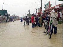 Затопленная улица в Непале