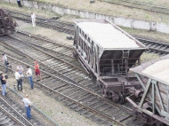 В Запорожской области сошли с рельсов вагоны грузового поезда (фото) 