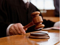 Суд отказался рассматривать апелляцию нардепа Розенблата об изменении меры пресечения