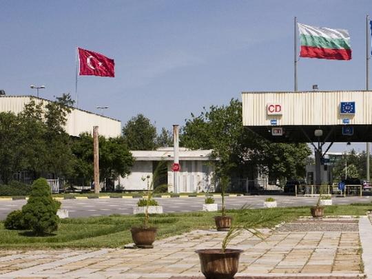 Министр обороны Болгарии: «Для укрепления нашей границы с Турцией мы будем активнее использовать войска»