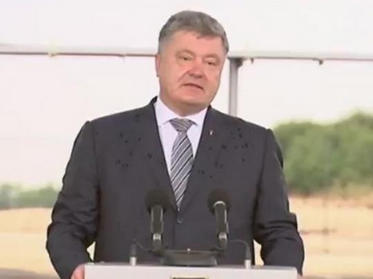 Президент пообещал добиться появления миротворцев ООН на Донбассе