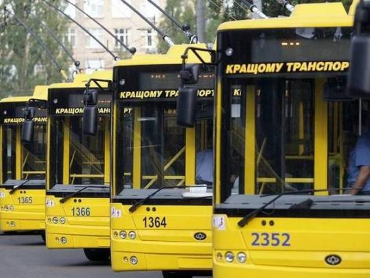 В Киеве в ночь на 23 августа изменятся маршруты общественного транспорта