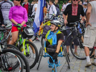 В Кременчуге в День Независимости состоялся велопробег в вышиванках и конкурс «Вишиваний Кременчук» (фото) 