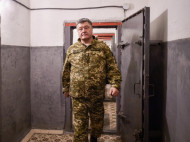 Порошенко прибыл в Краматорск, чтобы послушать о ситуации на фронте (фото)