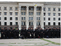 Полиция Одессы вводит проверки граждан, осмотр личных вещей и транспорта