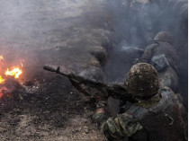 Хроника АТО: тихо лишь на Луганском направлении