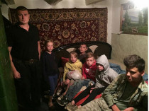 Дети, сбежавшие из лагеря на Буковине, нашлись в заброшенном доме