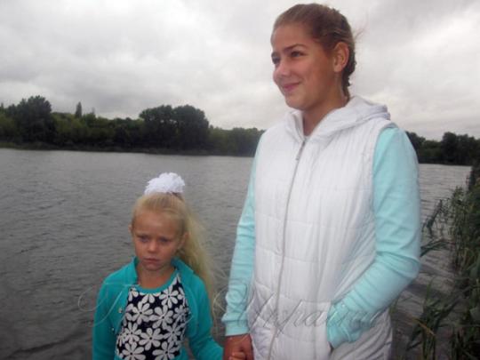 В Винницкой области наградили 12-летнюю школьницу, которая спасла тонущую 6-летнюю малышку