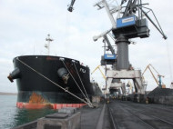 Стало известно, когда первое судно с энергетическим углем из США прибудет в Украину