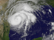 В Техасе озвучили астрономическую цифру убытков от урагана "Харви"