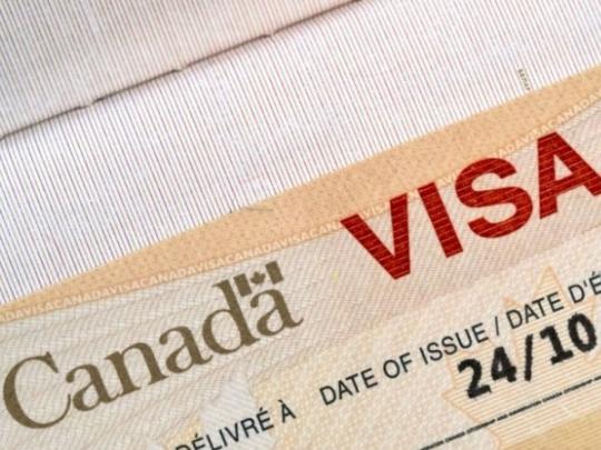 Украинцам критически часто стали отказывать в визах в Канаду