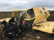 На Хмельнитчине разбился легкомоторный самолет, пилот попал в больницу
