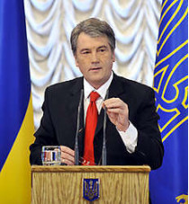 Виктор ющенко: «пусть благословение господне пребудет с нашей страной и нашим народом, пусть тепло и уют будут в каждой семье»