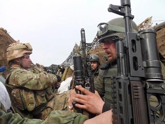 В зоне АТО на Донетчине ранен украинский боец, враг использует запрещенные минометы
