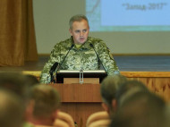 Муженко обвинил вражеские спецслужбы во взрывах на военных складах и арсеналах в Украине 