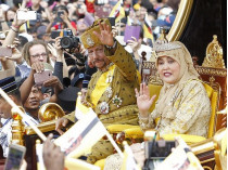 Султан Брунея отмечает «золотой» юбилей пребывания на троне