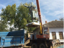 В Одесской области демонтированы скандальные памятники Ленину и Калинину (фото)