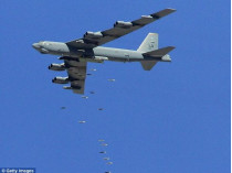 Бомбардировщик B-52 