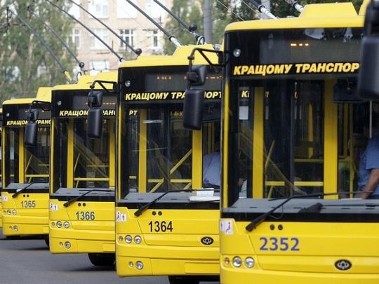 Из-за перекрытия улиц в центре Киева автобусы №№ 24 и 62 продолжат ездить по другим маршрутам