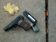 В Херсоне 15-летний подросток устроил стрельбу на детской площадке (фото)