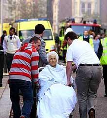 Пациентов старейшего в мире онкологического центра эвакуировали из-за сильнейшего пожара