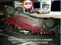 В Киеве произошло серьезное ДТП возле заправки (фото)