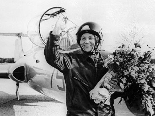 Скончалась легендарная летчица Марина Попович 