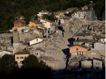 Разрушенный землетрясением Аматричи, 2016 год